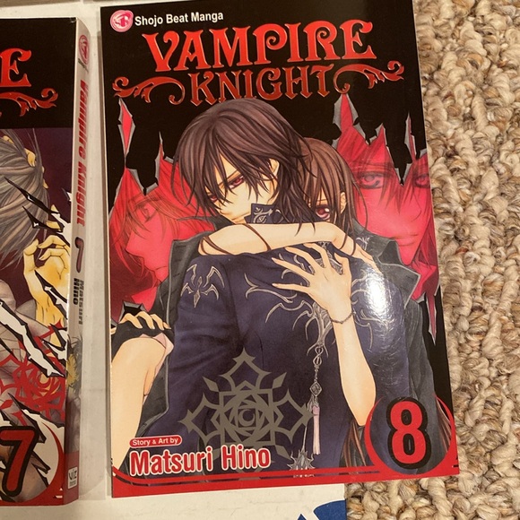NWT Vampire Knight Graphic Novels, Volumes 1-8 - Picture 9 of 9